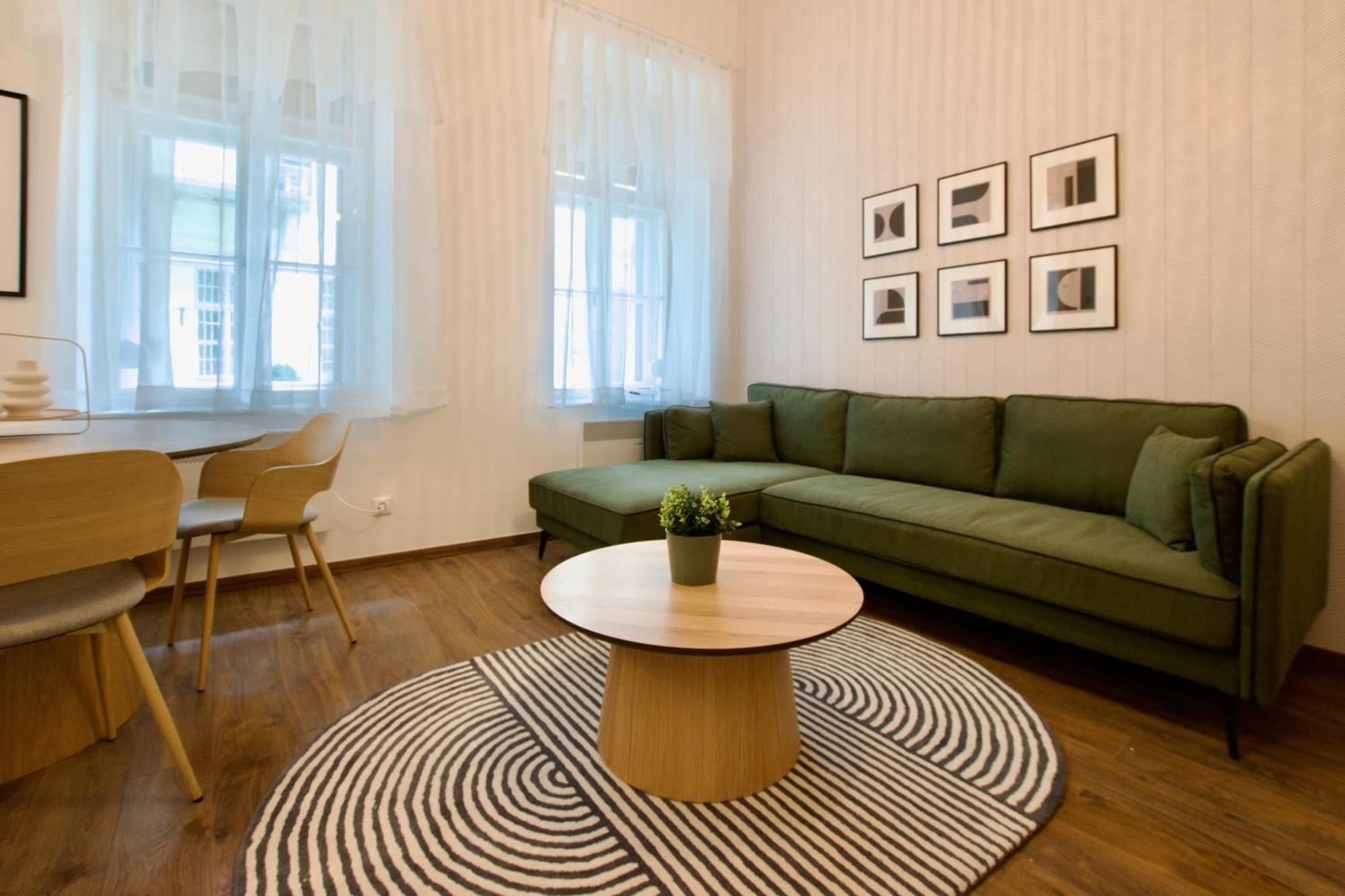 Appartamento Premium By Hi5- Voeroesmarty Street *